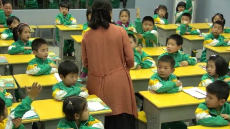 小學道德與法治部編版一下《第7課 可愛的動物》湖南張艷