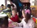 幼兒園中班綜合活動(dòng)優(yōu)質(zhì)課《花園里有什么》馬老師